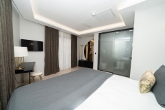 room-402-8